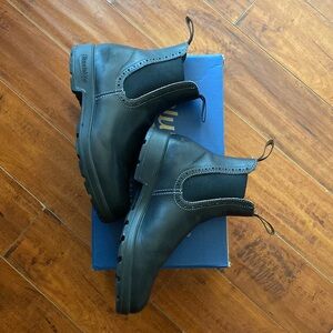 **Blundstone Women’s 9 Elastic Sided 1448 High Top Voltan Black Leather Boots